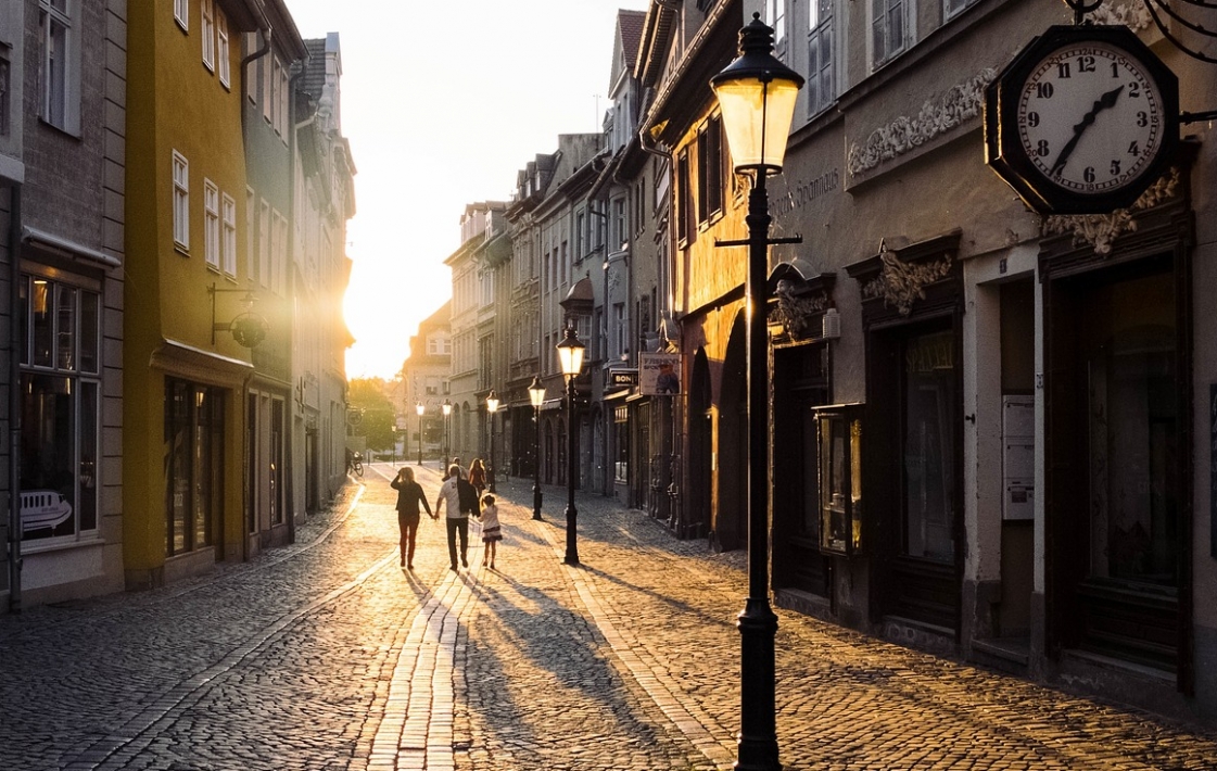 Szczegółowy plan zamknięć drogowych związanych z nocnym półmaratonem we Wrocławiu