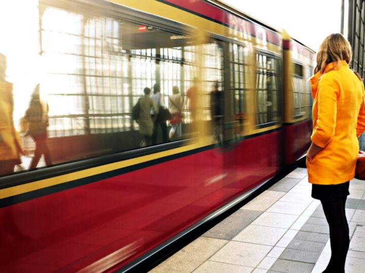 Awaria na trasie tramwajowej we Wrocławiu – utrudnienia na ulicy Szczytnickiej