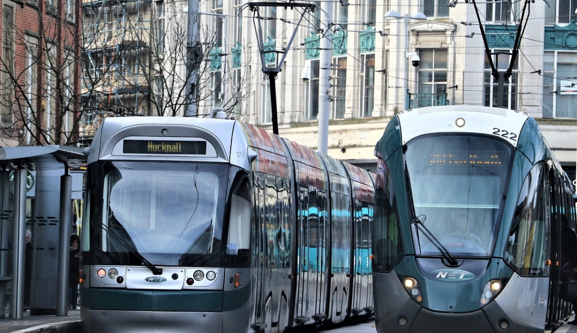 Tragiczny wypadek na skrzyżowanie ulic Kazimierza Wielkiego i Zamkowej: tramwaj nr 18 potrącił starszą kobietę