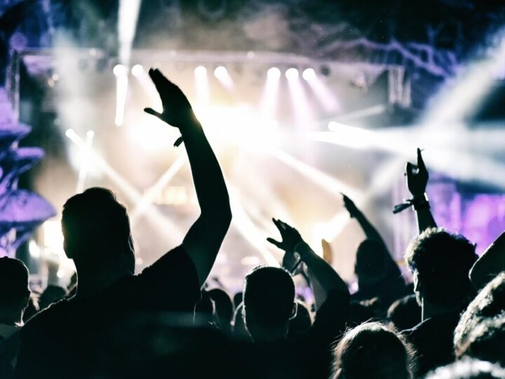 Muzyczna podróż do świata Arcane: magiczny koncert przy świecach