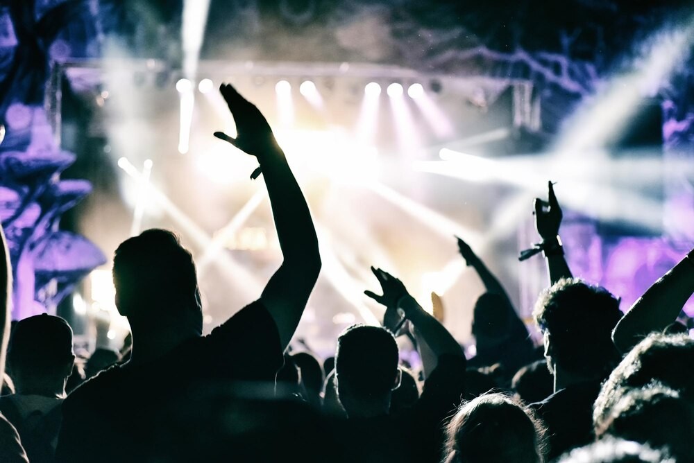Muzyczna podróż do świata Arcane: magiczny koncert przy świecach