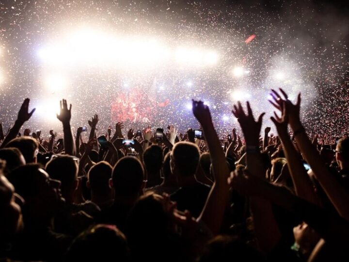 Wrześniowe Muzyczne Festiwale Wrocławia: Darmowe Koncerty w Malowniczych Parkach!