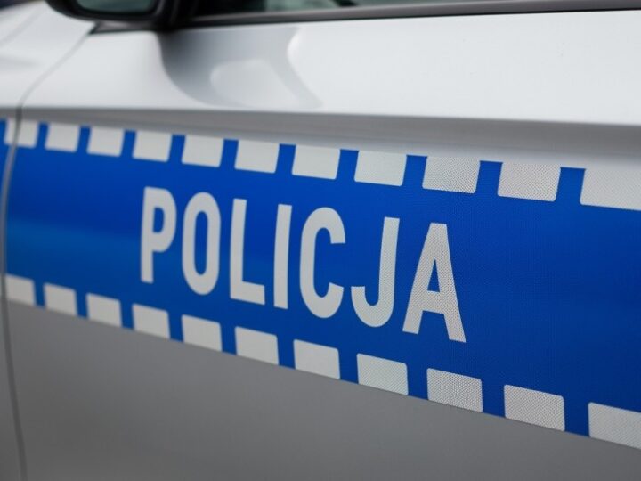 Dramatyczny atak w lesie: 34-latek ranił policjantów nożem podczas interwencji