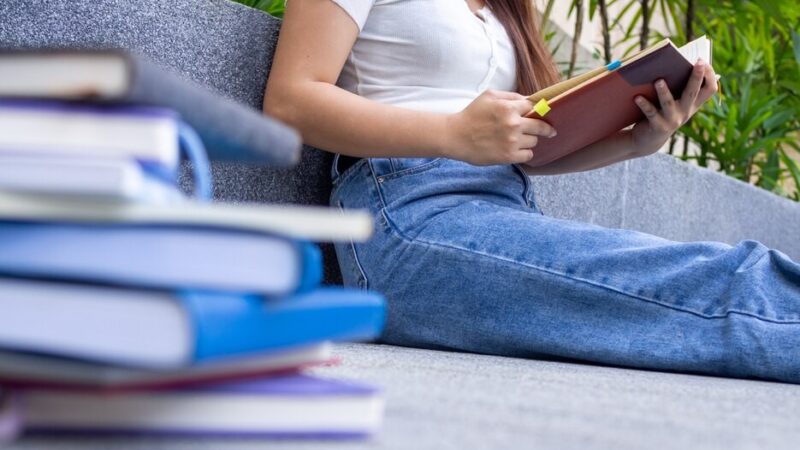 Kreatywność w Bibliotece: Dzień Pełen Inspiracji i Wymiany Doświadczeń!
