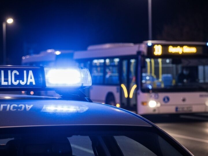 Motocyklista z czterema zakazami w szalonym pościgu zatrzymany przez policję!