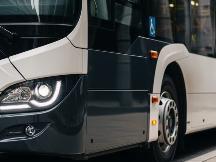 Nowe linie autobusowe w Czernicy – start już 17 listopada!