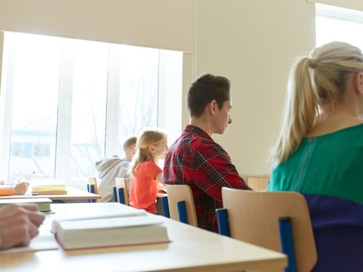 Renesans w Ratowicach: Uczniowie odkrywają Jana Kochanowskiego podczas Narodowego Czytania!