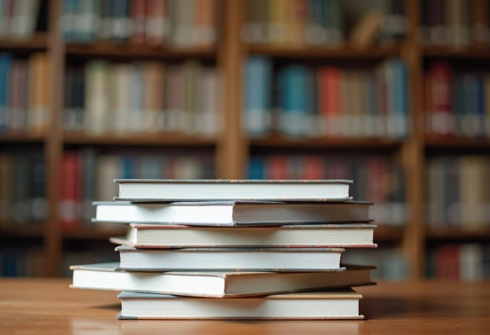 Różewicz w Węgrzech: Wystawa z okazji 25-lecia wrocławskiej biblioteki