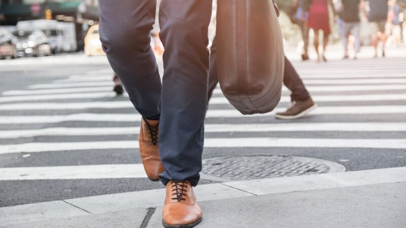 Bądź jak gwiazda: Policjantka z Legnicy promuje bezpieczeństwo na drodze