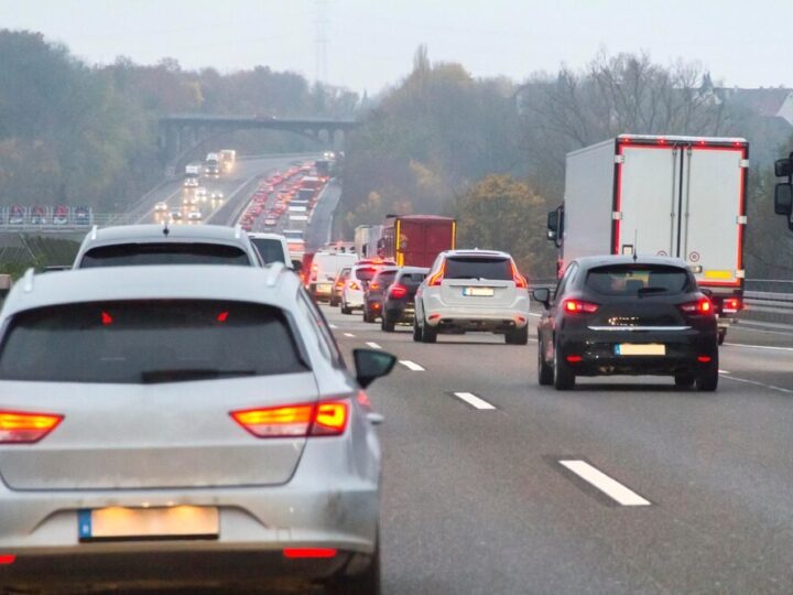 Kolizja na AOW: Korek wydłuża się do 3 km!