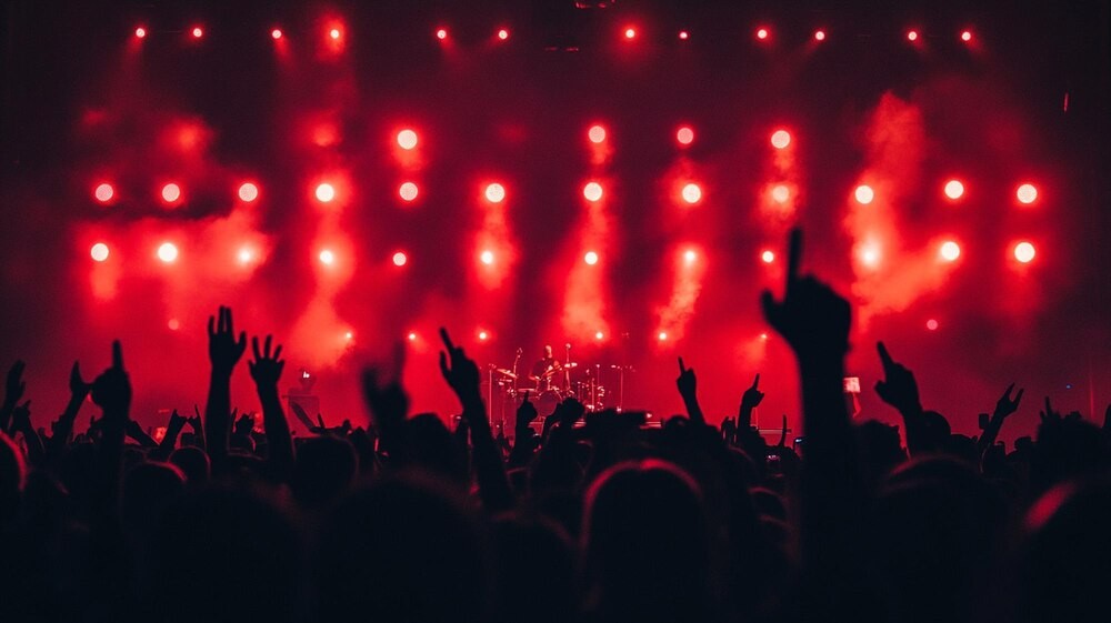 Mini koncert i gesty życzliwości pod Arkadami we Wrocławiu z okazji Dnia Życzliwości