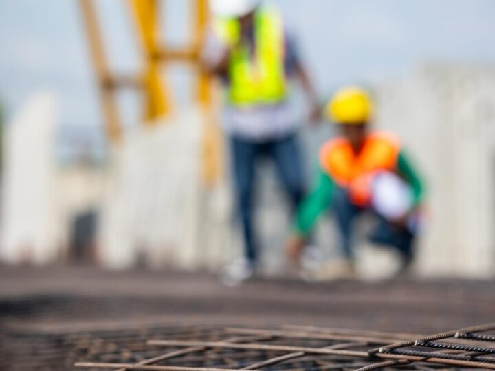 Zielony skwer przy ul. Pomorskiej: Nowe życie w sercu miasta!