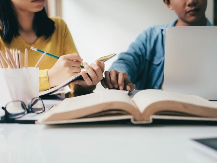 Kwadrans czytania: Wrocławskie szkoły łączą siły dla literatury!