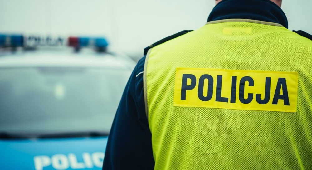 75-latek za kierownicą bez hamulców: niebezpieczna jazda z węglem w „rozrzutniku