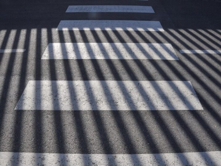 Śmiertelne potrącenie pieszego na Zamkowej we Wrocławiu – trwa akcja ratunkowa