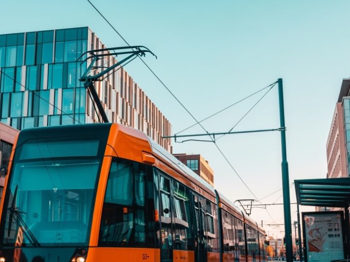 Specjalne tramwaje na koncert PRO8L3M: Jak dojechać do Hali Stulecia?