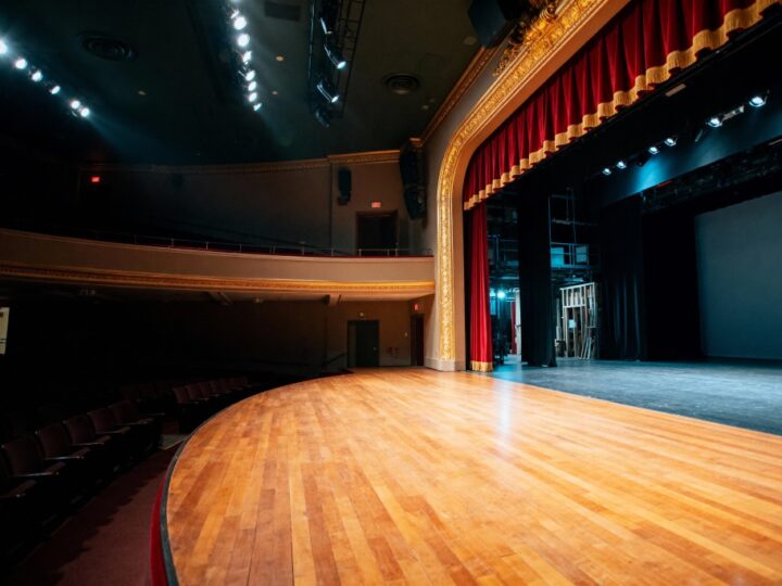 Amatorki: Miłość, przemoc i rzeczywistość na wrocławskiej scenie