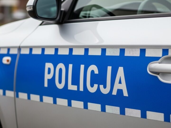 Brawurowa ucieczka kierowcy kończy się pościgiem i zatrzymaniem przez policję