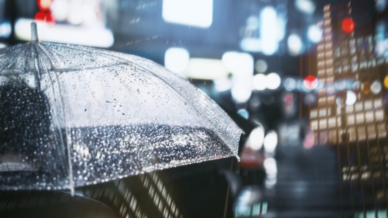 Zamknięcie drogi do Czech! Śnieg paraliżuje ruch w Jeleniej Górze