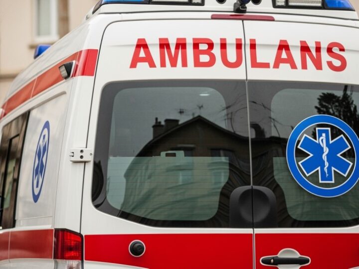 Symulacja alarmu bombowego w Kątach Wrocławskich: ewakuacja urzędników w ramach ćwiczeń obrony cywilnej