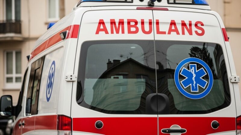 Symulacja alarmu bombowego w Kątach Wrocławskich: ewakuacja urzędników w ramach ćwiczeń obrony cywilnej