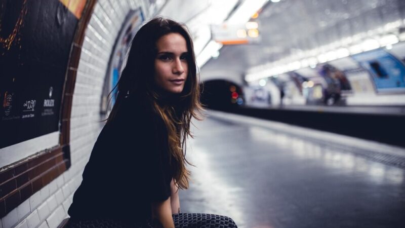 Tragiczny wypadek zakłóca ruch kolejowy na odcinku Długołęka – Sołtysowice