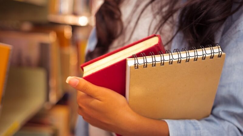 Nowoczesna edukacja w Kobierzycach: 254 laptopy i 145 tabletów dla uczniów!