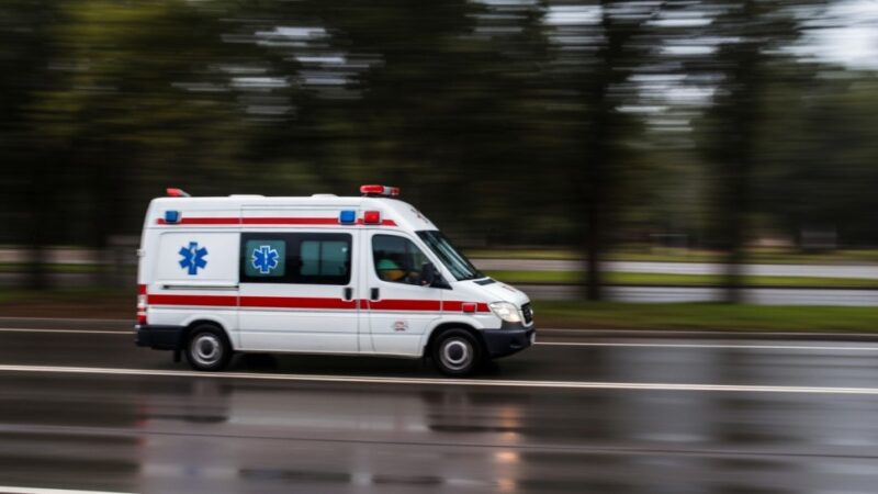 Odwaga policjantki uratowała 15-latka przed skokiem z dachu