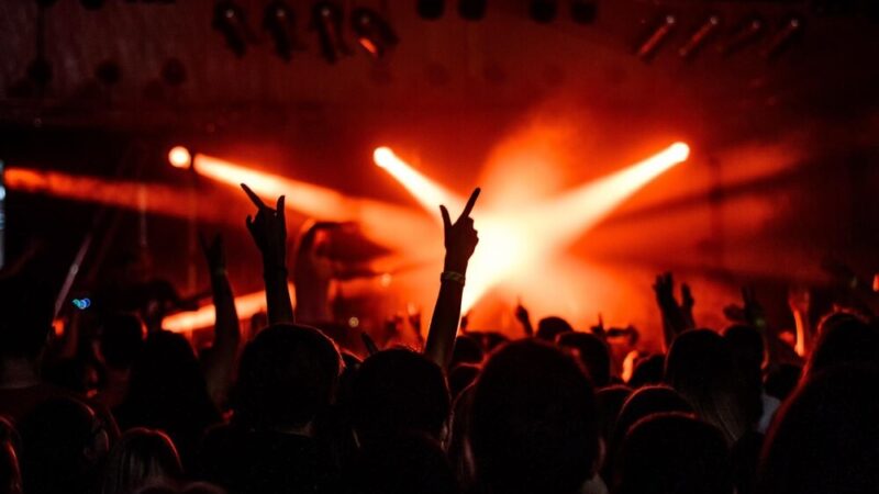 Muzyczne Noce Sztuki: Silent Disco w Sercu Wrocławia