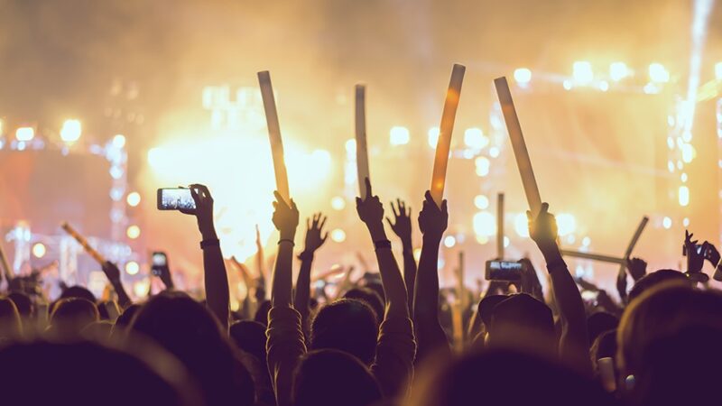 Wrocław ożywa muzyką: emocje z koncertów i świąteczna parada!