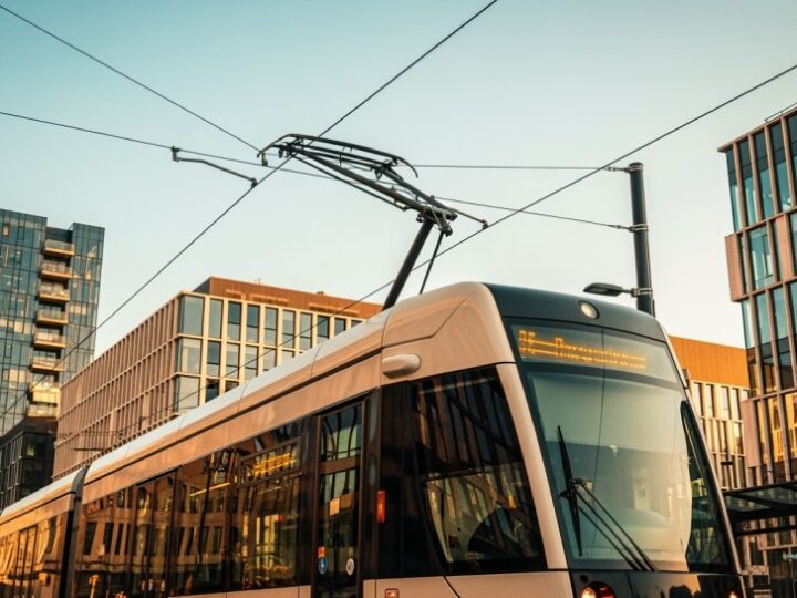 Niezłomne sprzątanie przystanków: 70 wczoraj, 100 dzisiaj!