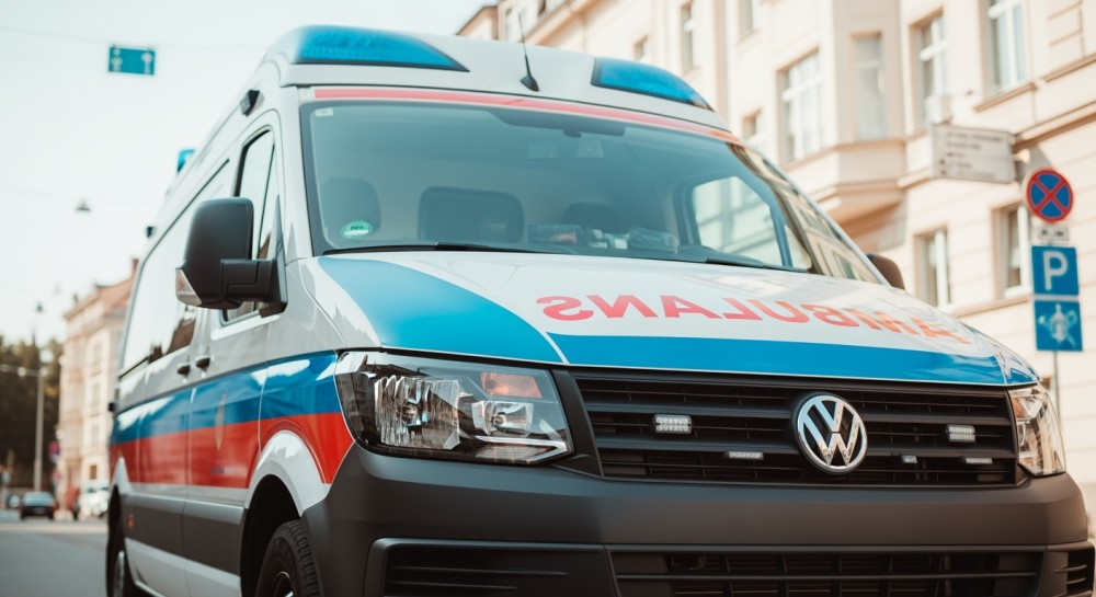 Policjanci w akcji: Błyskawiczna eskorta do szpitala dla chorego dziecka