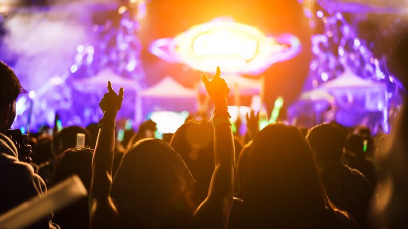 Muzyczne Uniesienia: Wieczór Pełen Pasji w Mietkowie