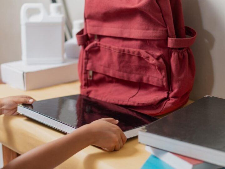 Nowe okna, nowe możliwości – modernizacja szkoły w Świętej Katarzynie!