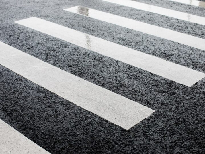 Nowe przejścia dla pieszych we Wrocławiu: bezpieczniejsze centrum w budowie!