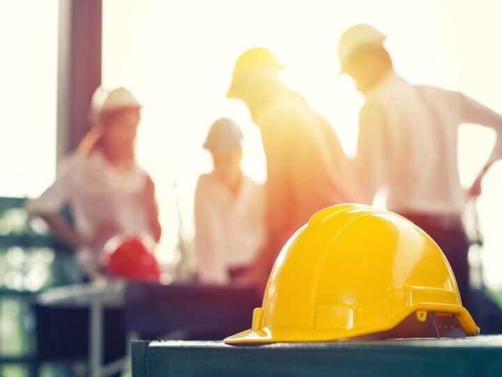 Wrocławskie Osiedla z Wielkiej Płyty: Historia i Współczesność w Obiektywie