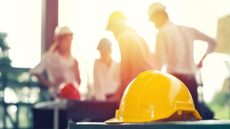 Wrocławskie Osiedla z Wielkiej Płyty: Historia i Współczesność w Obiektywie