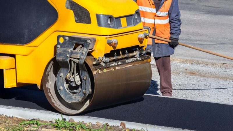 Trzy budowy w Wrocławiu: Utrudnienia i objazdy na drogach