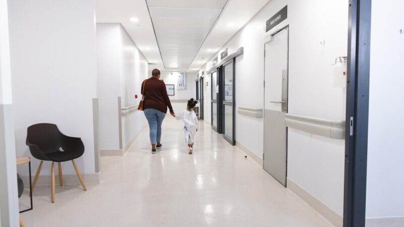 Młodzież na fali bezpieczeństwa: jak policja edukuje przyszłe pokolenia