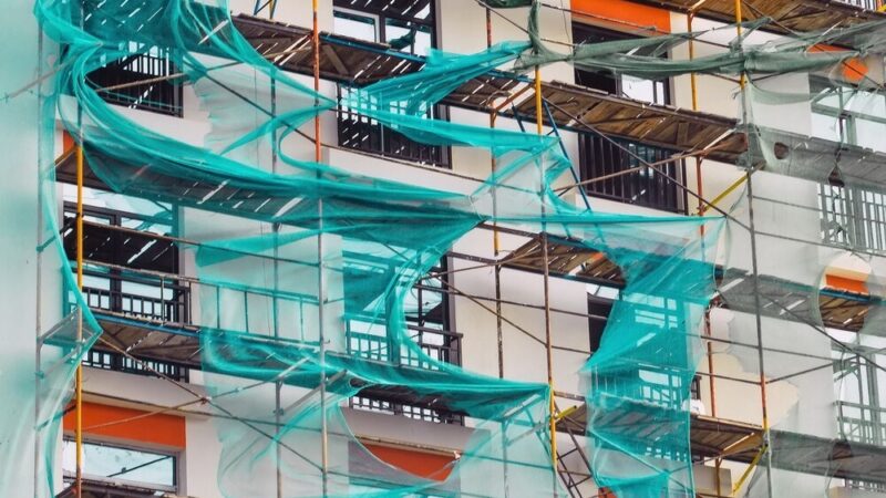 Nowe życie kamienicy przy Wyszyńskiego 140 po remoncie