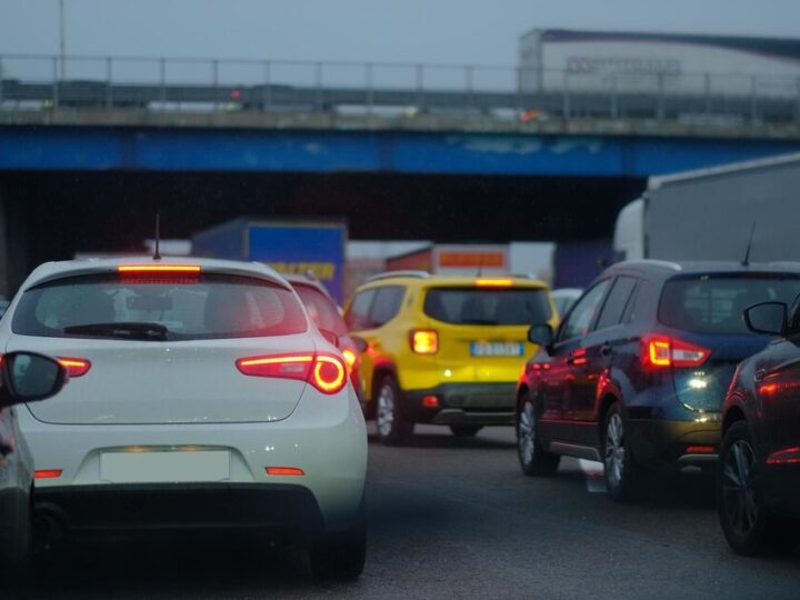 Karambol na A4: Pięć pojazdów zablokowało drogę do Wrocławia