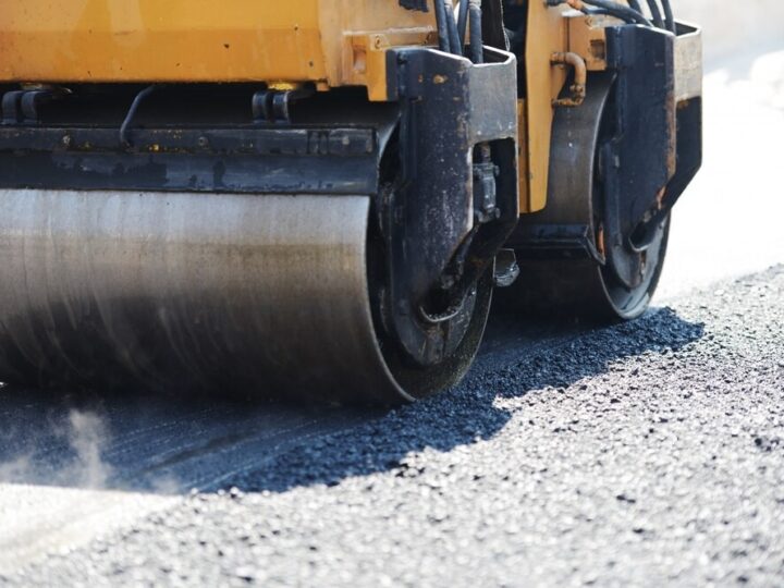 Rewolucja na Krzyckiej: Nowa nawierzchnia i udogodnienia dla pieszych i rowerzystów!