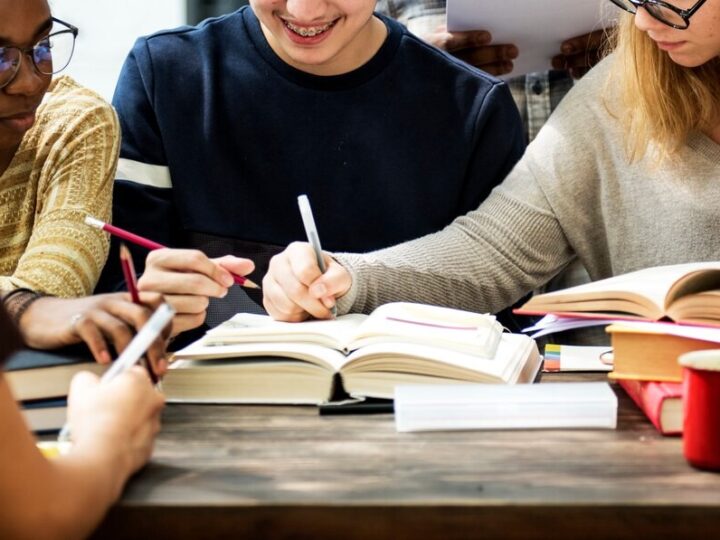 Młodzież z Radwanic odkrywa świat samorządu w Siechnicach