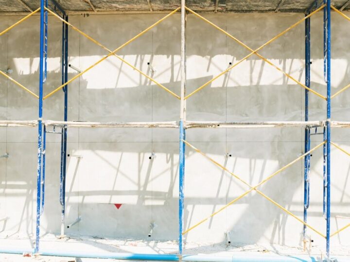 Nowoczesne boisko w Chrząstawie Wielkiej: Inwestycja, która zmieni lokalny sport