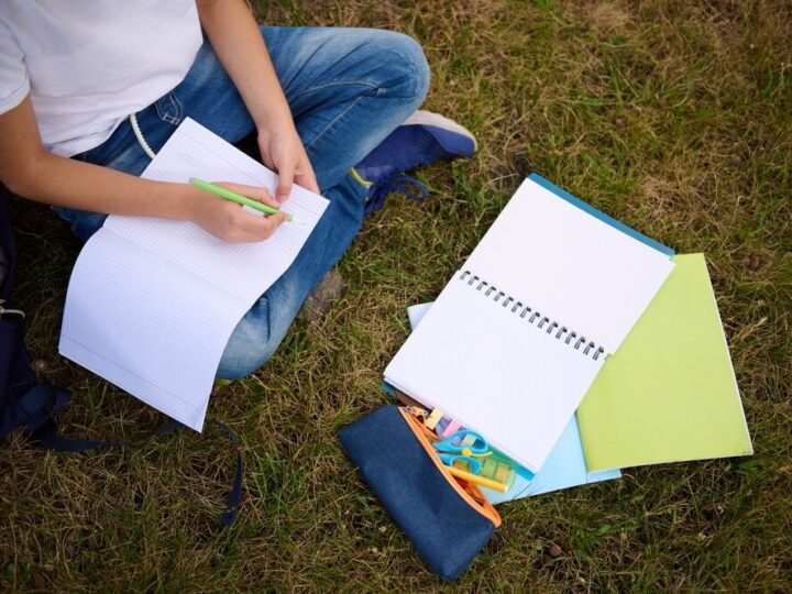 Policja edukuje uczniów o hejcie i odpowiedzialności w sieci