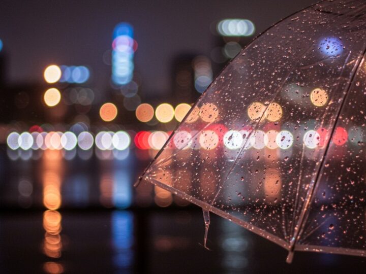 Gęsta mgła nad Wrocławiem – ostrzeżenie IMGW!