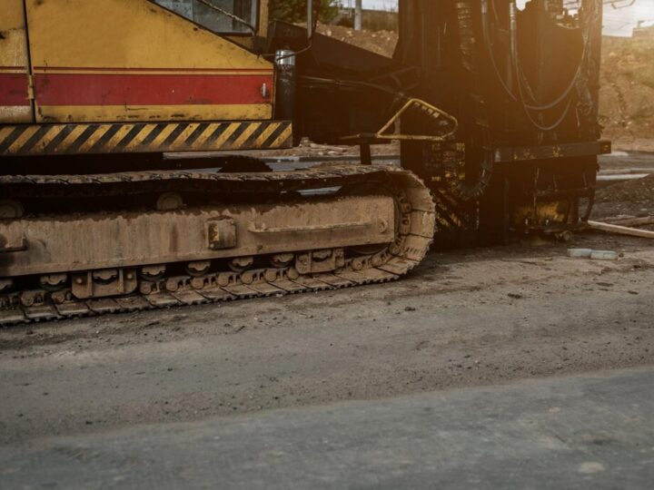Remonty ulic Żernickiej i Łużyckiej: Nowe trasy autobusowe i zmiany w komunikacji!