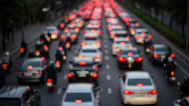 Poranny chaos na A4: Zderzenie samochodów wstrzymuje ruch pod Wrocławiem