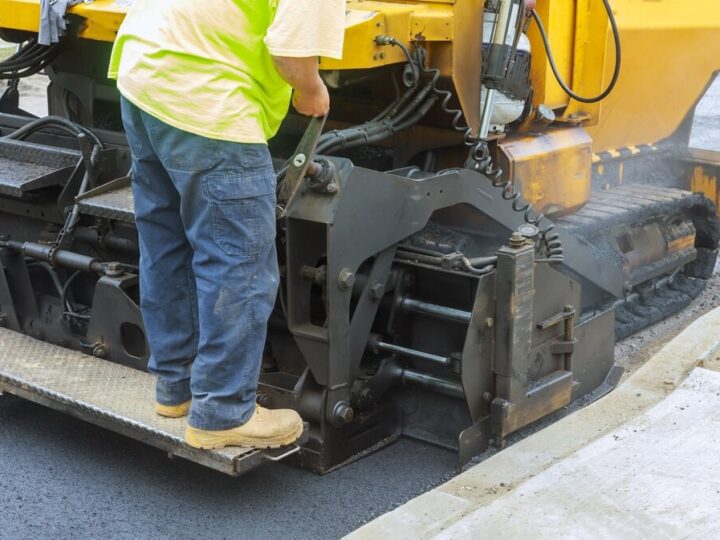 Nowa droga w Stróży Górnej: Odbudowa po powodzi z rządowym wsparciem