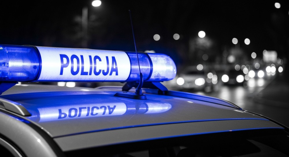 Młody motocyklista w niebezpiecznym pościgu przed policją!